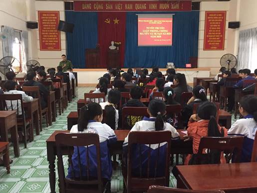 Tuyên truyền Luật phòng chống ma túy và tệ nạn xã hội cho học sinh Nghĩa Thuận