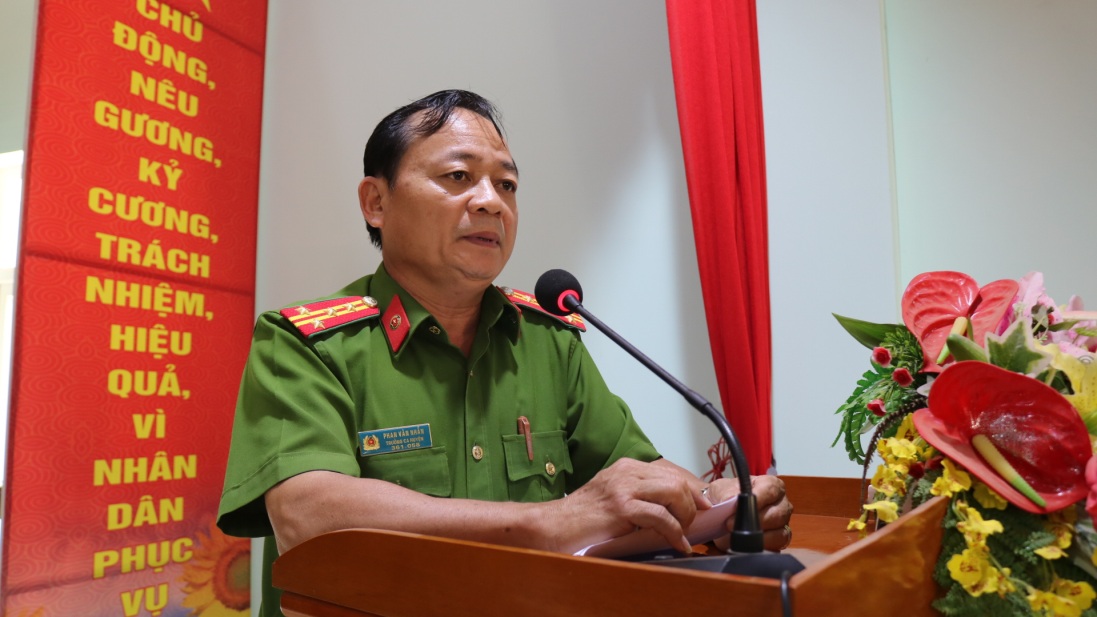 Công an huyện Tư Nghĩa tổ chức lễ ra quân triển khai đợt cao điểm cấp Căn cước công dân gắn chíp điện tử
