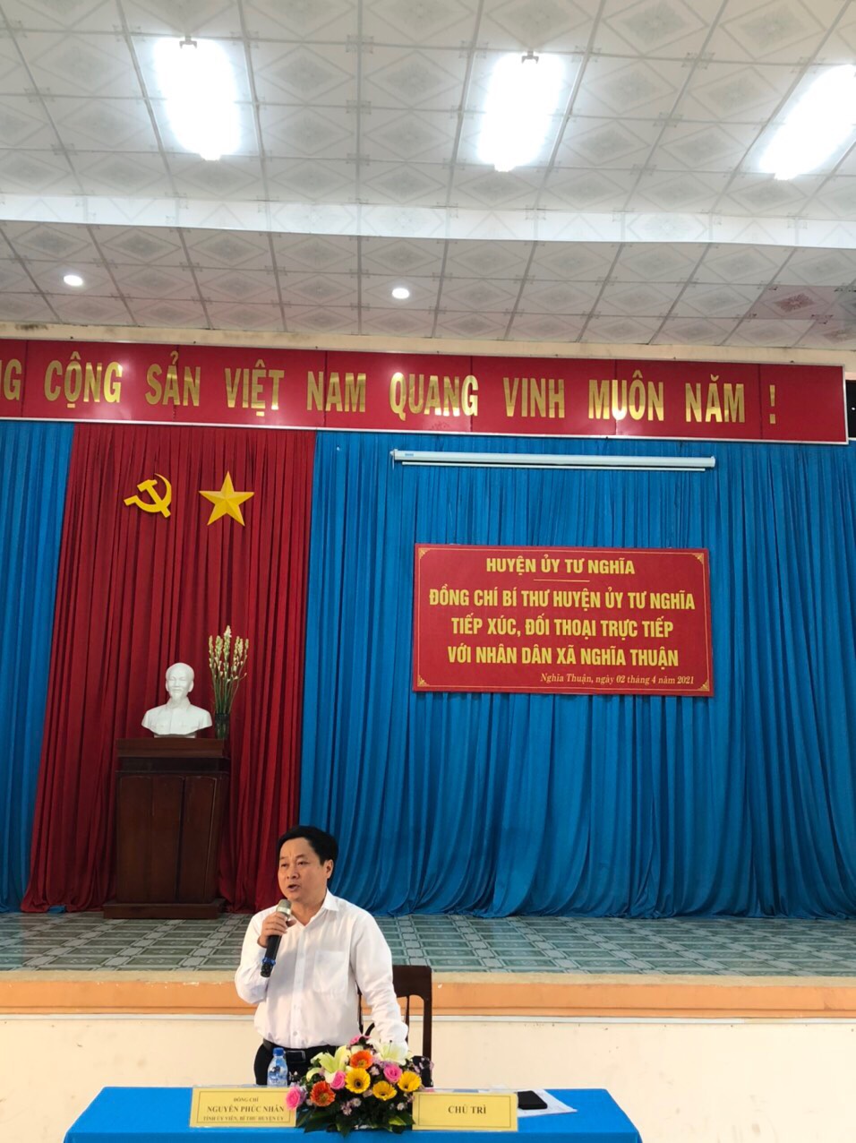 Tỉnh ủy viên, Bí thư Huyện ủy Tư Nghĩa - Nguyễn Phúc Nhân tiếp xúc, đối thoại trực tiếp với Nhân dân xã Nghĩa Thuận