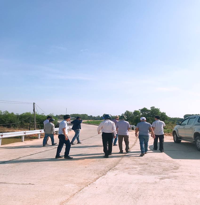 UBND huyện Tư Nghĩa tổ chức kiểm tra, nghiệm thu Công trình: Cầu Sông Cùng, xã Nghĩa Thuận