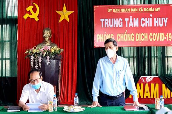 Phó Chủ tịch UBND huyện Trần Thiên Thanh kiểm tra công tác phòng chống thiên tai và tìm kiếm cứu nạn (PCTT-TKCN) tại xã Nghĩa Mỹ