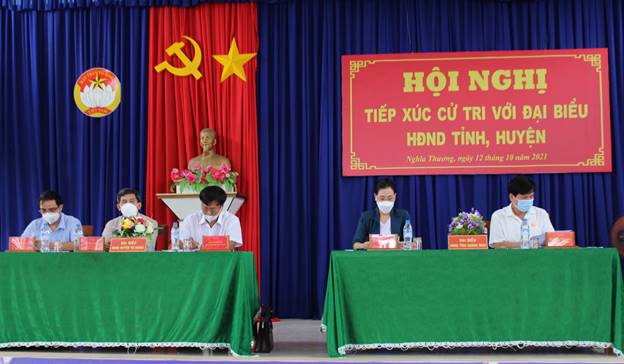 Hội đồng Nhân Dân 2 cấp tỉnh và huyện tiếp xúc cử tri tại xã Nghĩa Thương