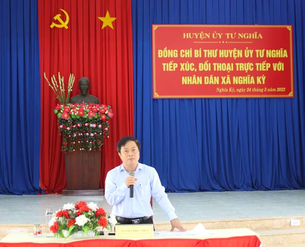 Bí thư Huyện ủy Tư Nghĩa Nguyễn Phúc Nhân tiếp xúc, đối thoại trực tiếp với Nhân dân xã Nghĩa Kỳ