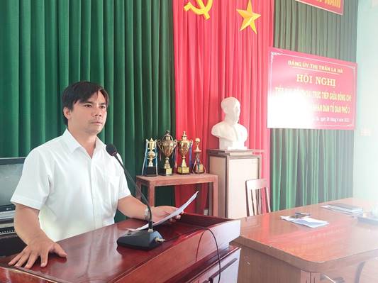 Bí thư Đảng ủy thị trấn La Hà tiếp xúc, đối thoại với Nhân dân Tổ dân phố 3