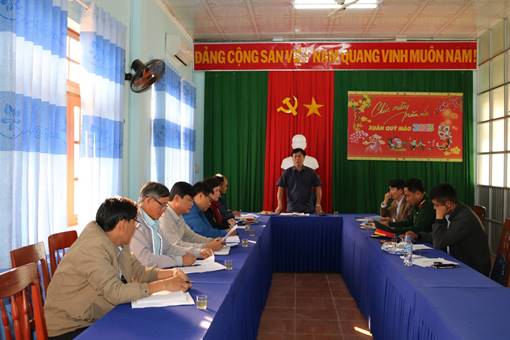 Phó Bí thư Thường trực Huyện ủy Tư Nghĩa Hồ Sỹ Phong kiểm tra công tác chuẩn bị giao quân ở xã Nghĩa Lâm và Nghĩa Sơn
