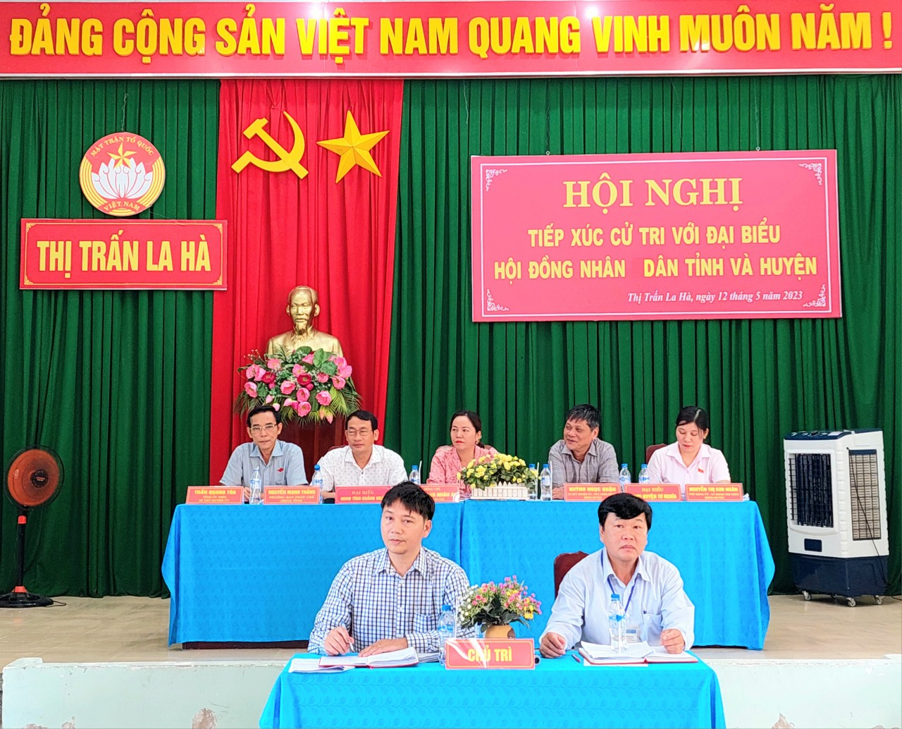Đại biểu HĐND tỉnh, huyện tiếp xúc cử tri Thị trấn La Hà