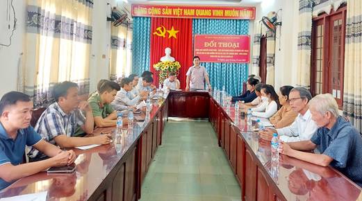 Chủ tịch UBND huyện Tư Nghĩa Nguyễn Đăng Vinh tiếp tục đối thoại với các hộ dân chưa chịu nhận tiền bồi thường Dự án cao tốc Bắc - Nam ở xã Nghĩa Kỳ
