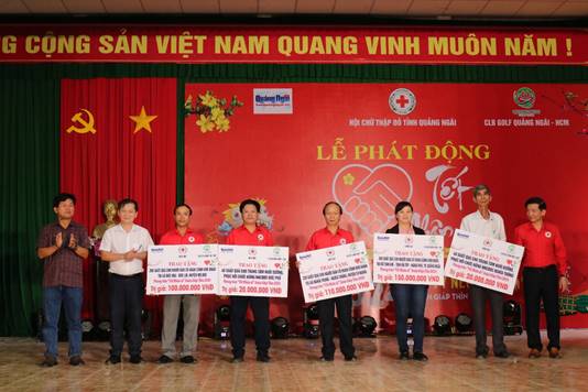 Hội Chữ thập đỏ Quảng Ngãi tổ chức Lễ phát động Phong trào “ Tết Nhân ái” xuân Giáp Thìn năm 2024 ở xã Nghĩa Trung