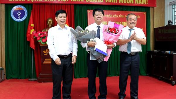 Đồng chí Bùi Văn Tiến giữ chức Phó Giám đốc Sở Y tế