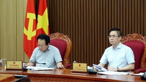 Chủ tịch UBND tỉnh Nguyễn Hoàng Giang làm việc với Sở Tài chính