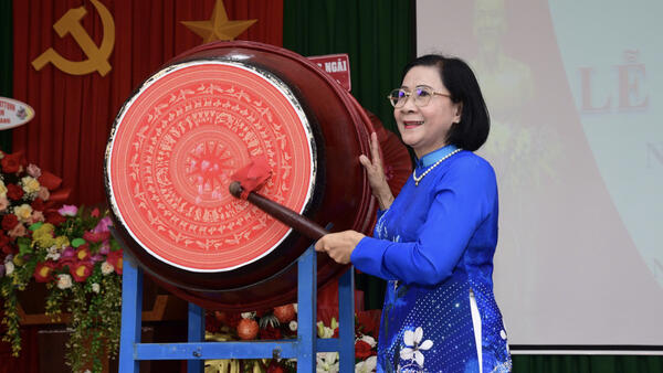 Lãnh đạo tỉnh dự Lễ khai giảng năm học mới của Trung tâm Nuôi dạy trẻ khuyết tật Võ Hồng Sơn