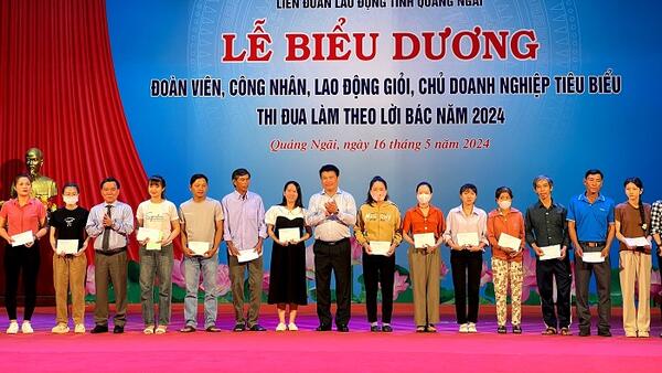 Biểu dương đoàn viên, công nhân, lao động giỏi, chủ doanh nghiệp tiêu biểu thi đua làm theo lời Bác năm 2024