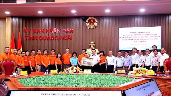 UBND tỉnh làm việc với Tập đoàn FPT