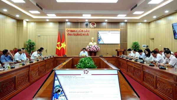 Phó Chủ tịch UBND tỉnh Võ Phiên dự phiên họp thứ năm Tổ công tác cải cách TTHC của Thủ tướng Chính phủ